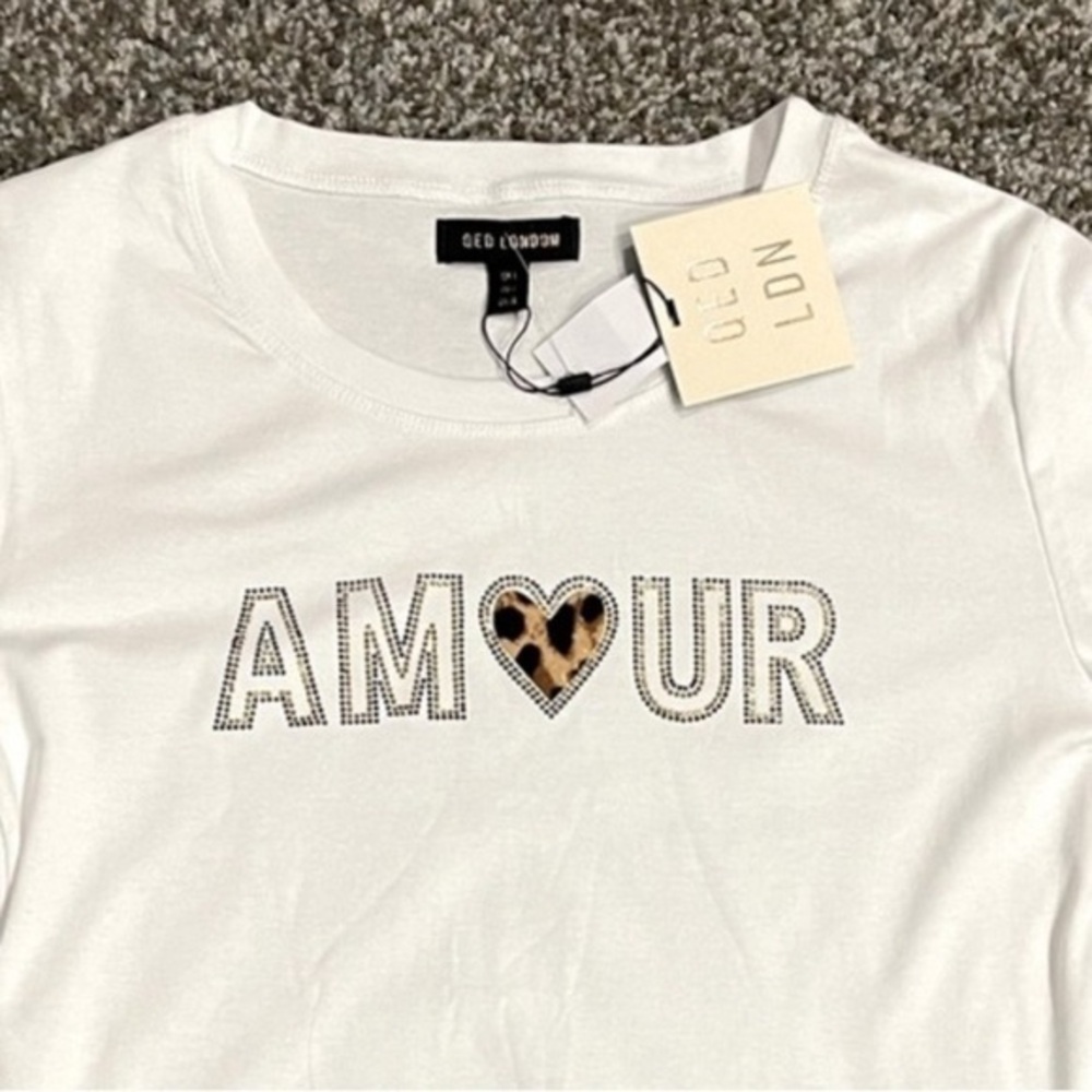 NWT QED London Amour animal print heart bling top tshirt